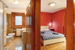 2 habitaciones, wifi gratis y ropa de cama