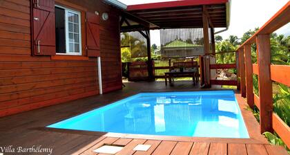Charmant chalet créole avec sa piscine privée ****