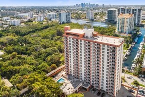Exterior - Fort Lauderdale Beach Resort 1 Bedroom Studio; Rates are Negotiable!!! (Fort Lauderdale)