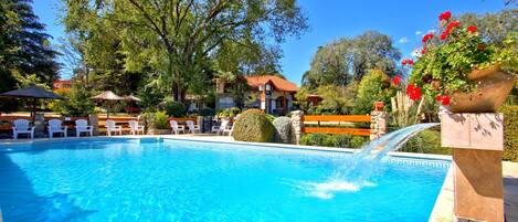 Seasonal outdoor pool