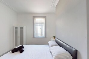 3 bedrooms, iron/ironing board, WiFi, bed sheets - Sunderland Cosy Cottage (Sunderland)