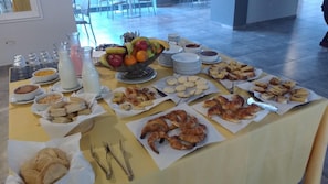 Dining - HDA Miraflores (Termas de Rio Hondo)