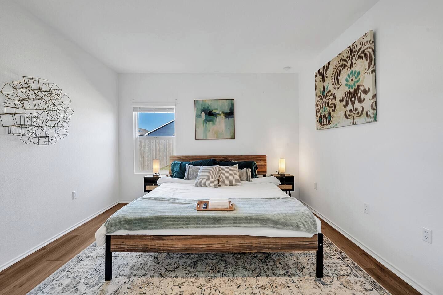 4 bedrooms, iron/ironing board, free WiFi, bed sheets