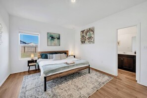 4 chambres, fer et planche à repasser, Wi-Fi gratuit, draps fournis