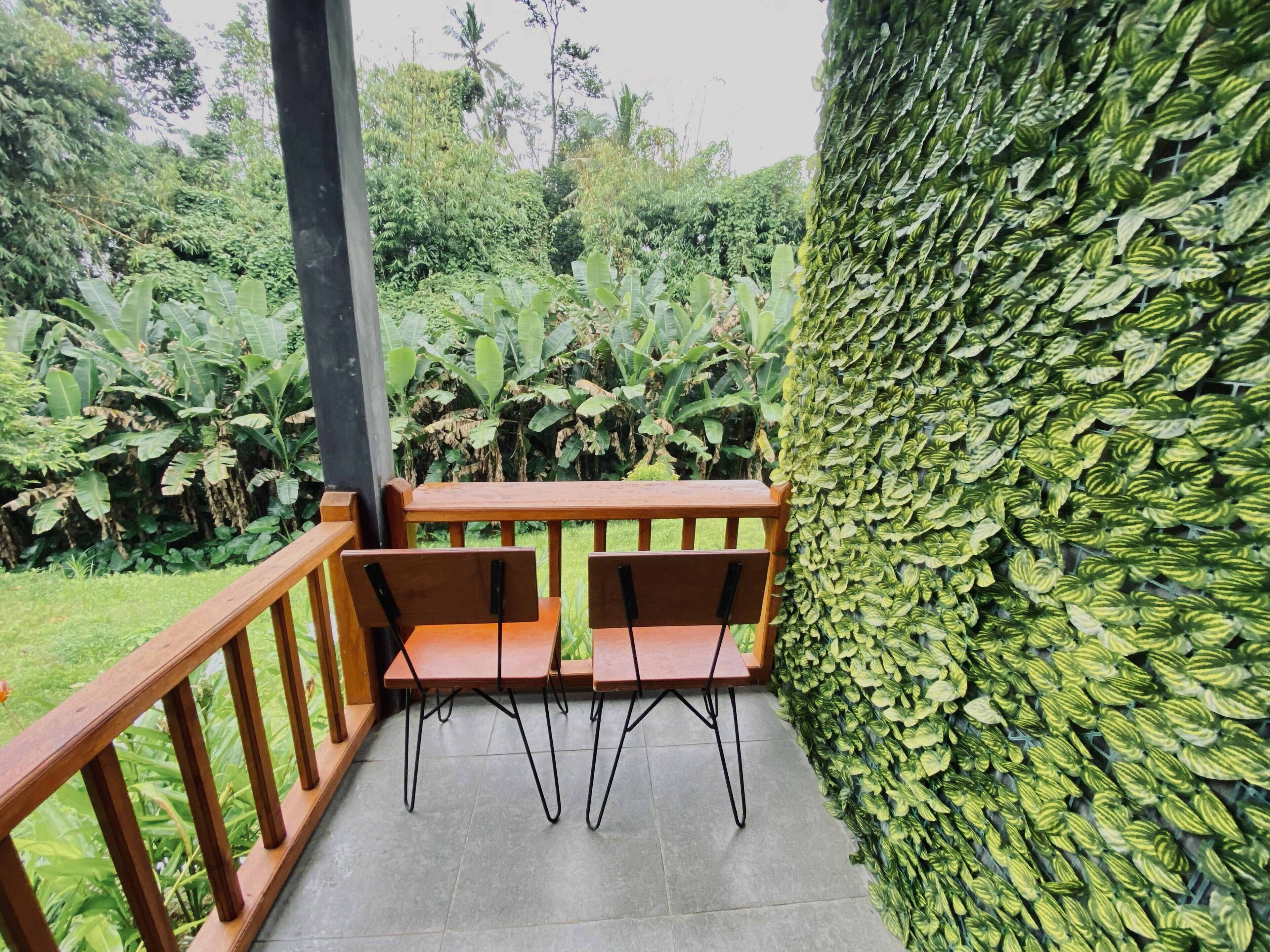 Chambre « Premier », vue piscine | Terrasse/Patio