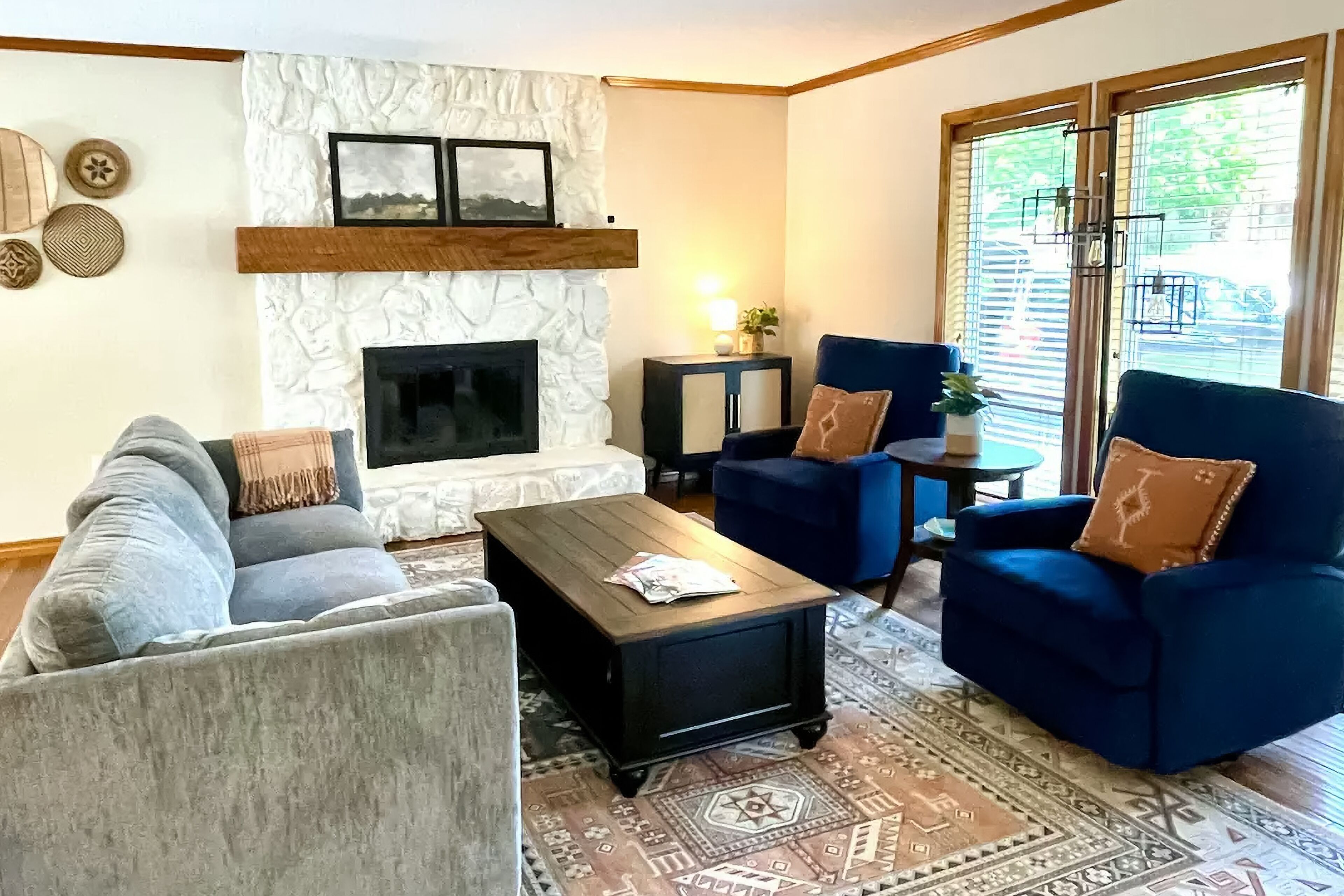 Charming home with patio, WiFi, w/d, close to Spokane river access
