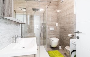 Douche, séchoir à cheveux