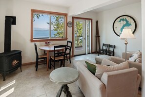 Smart-tv en een open haard