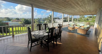 Free unlimited Wifi & AC spacious 4 bedroom