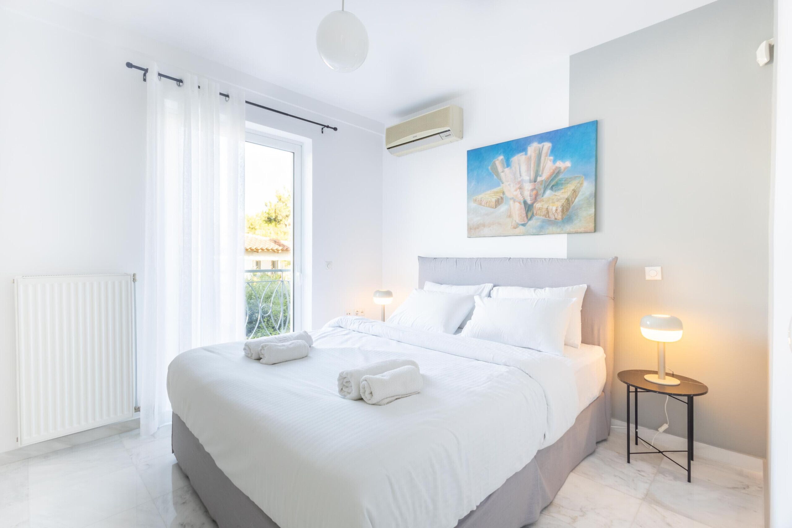 2 chambres, fer et planche à repasser, accès au Wi-Fi (inclus)