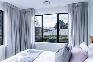 4 soverom, strykejern/-brett, wi-fi og sengetøy