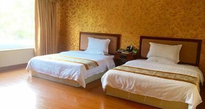 Jiaoling Shun'an Hotel