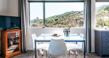 Delamore Cove - Kowhai | Stay Waiheke