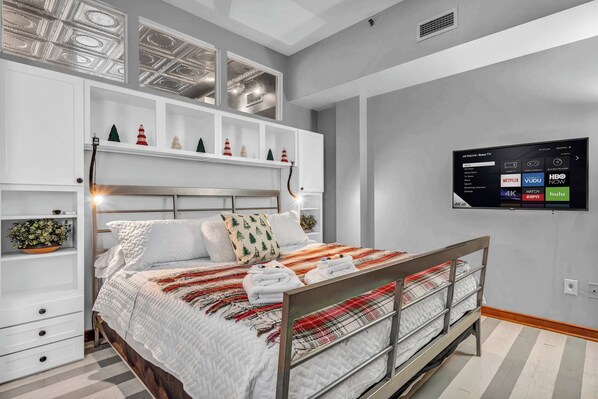 2 bedrooms, iron/ironing board, WiFi, bed sheets