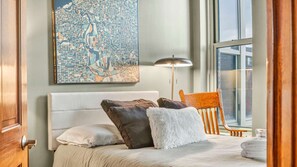 2 habitaciones, tabla de planchar con plancha, wifi y ropa de cama 