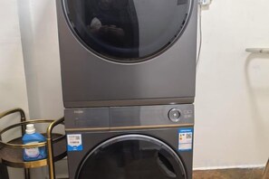 Unclassified image, 4 of 49, button