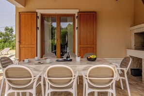 Outdoor dining - Villa Erla (Sveta Nedelja)