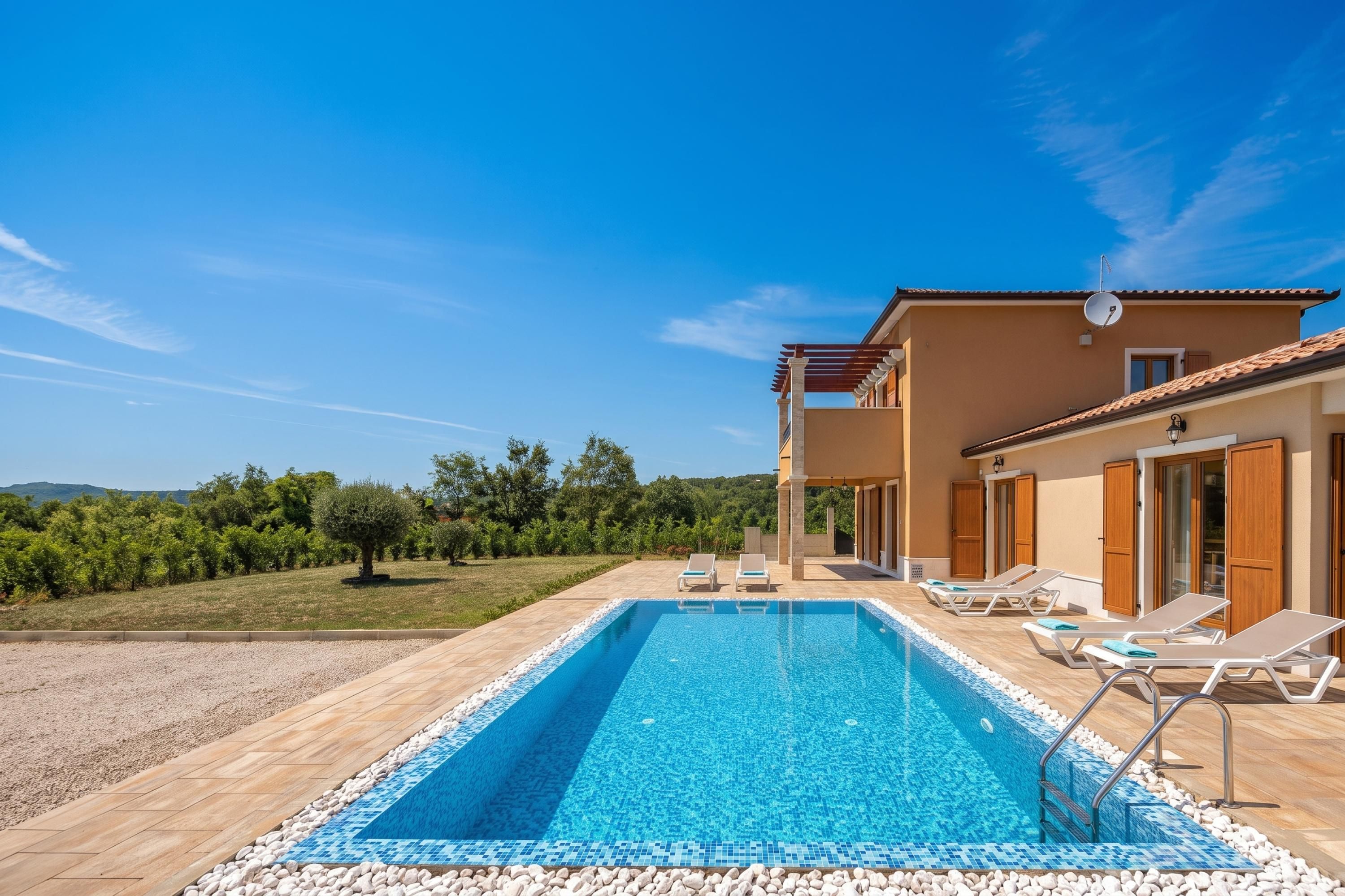 Seasonal outdoor pool