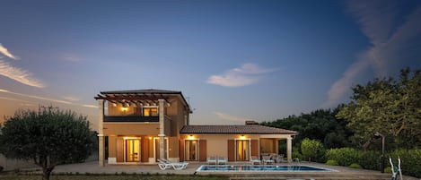 Familienvilla, Mehrere Schlafzimmer (Villa Erla) | Aussenbereich