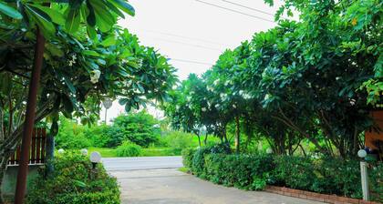 The Moon Resort Phetchaburi