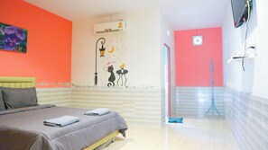 Deluxe Double Room | 1 bedroom, bed sheets