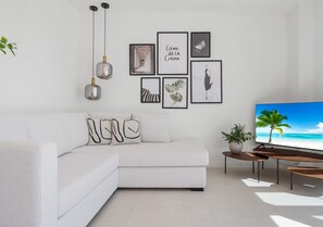 Living area - Gerrard | Sea views - jacuzzi - pool - terrace (Fuengirola)