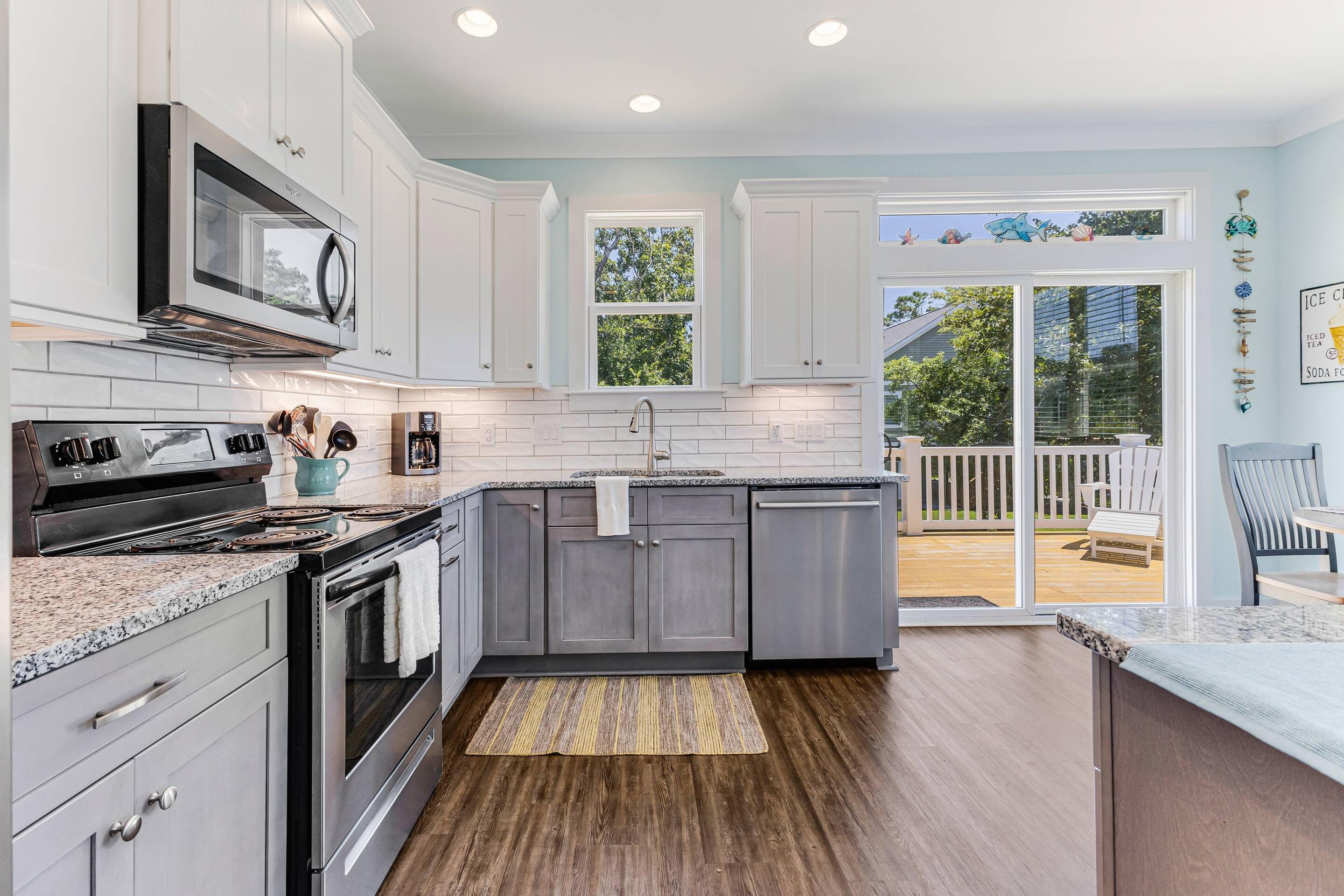 Fridge, microwave, dishwasher, coffee/tea maker