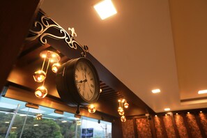 Reception - Hotel Altitude Coorg (Madikeri)