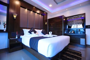 Premium bedding, rollaway beds, free WiFi, bed sheets