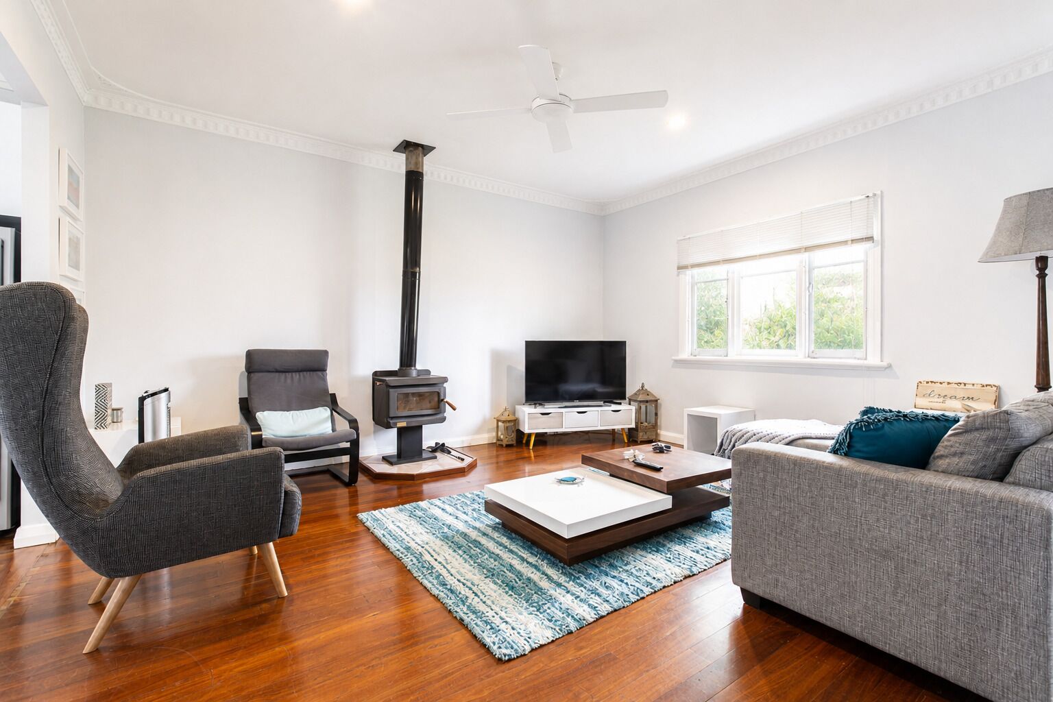 Comfort House | Living area | 55-inch TV with digital channels