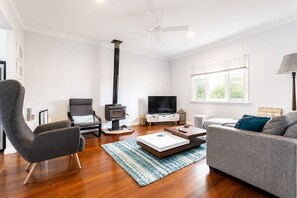 Comfort House | Living area | 55-inch TV with digital channels - Relax and Unwind at Otters Retreat (West Busselton)