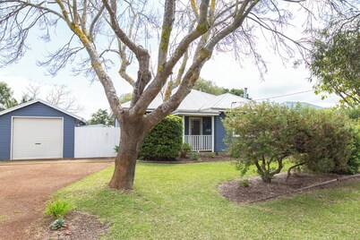 Relax and Unwind at Otters Retreat