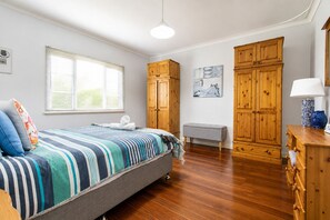 Maison Confort | 3 chambres, décor unique, ameublement unique