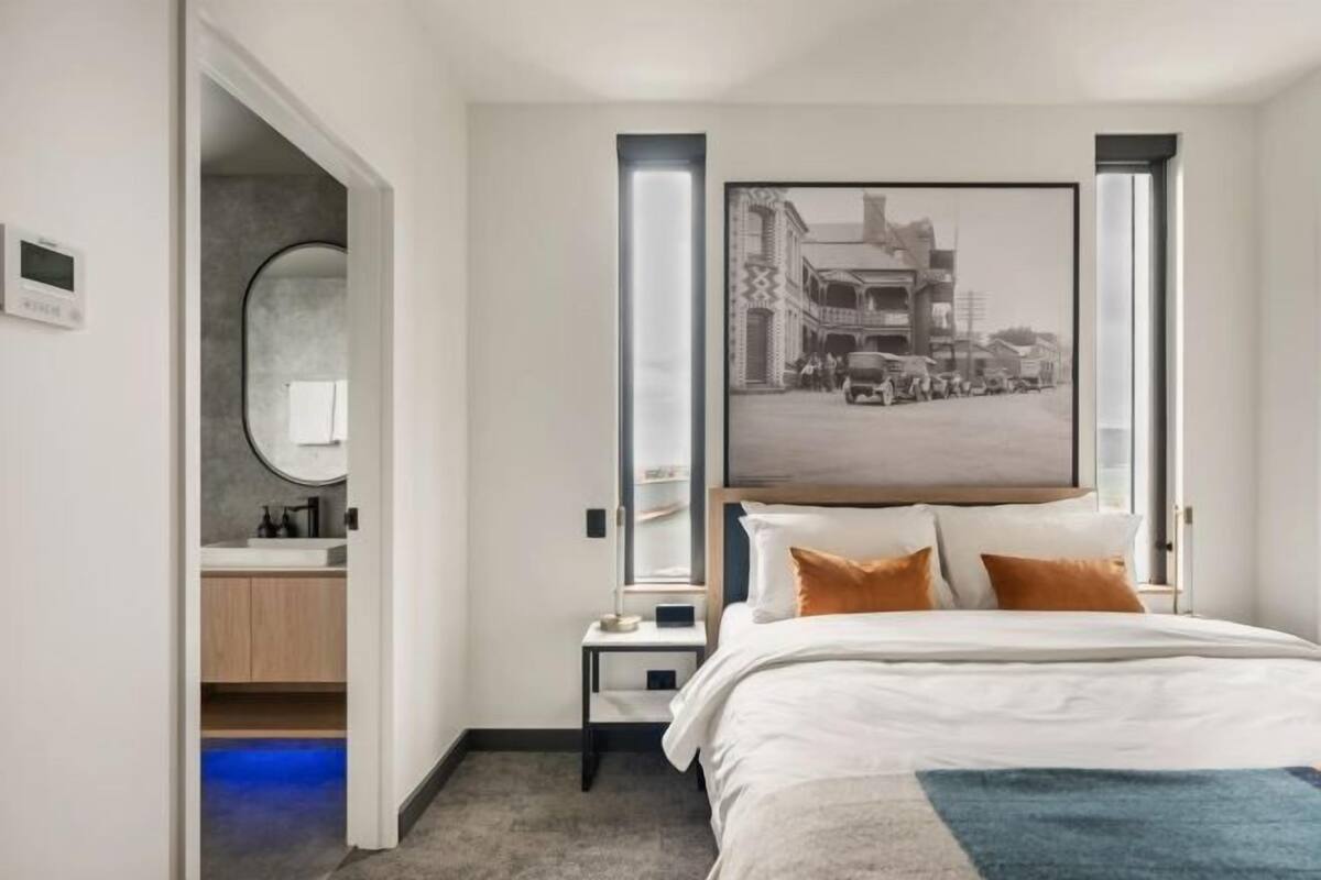 2 chambres, coffres-forts dans les chambres