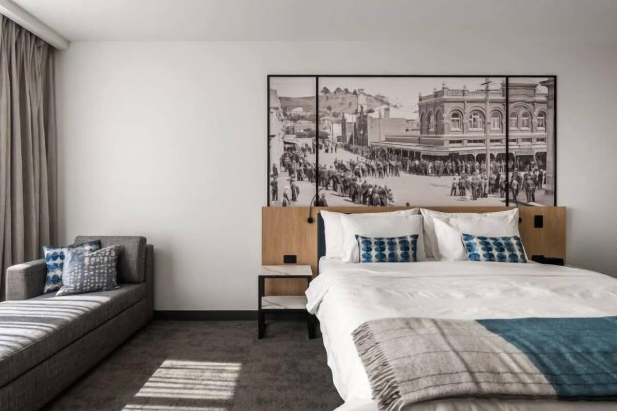 2 chambres, coffres-forts dans les chambres