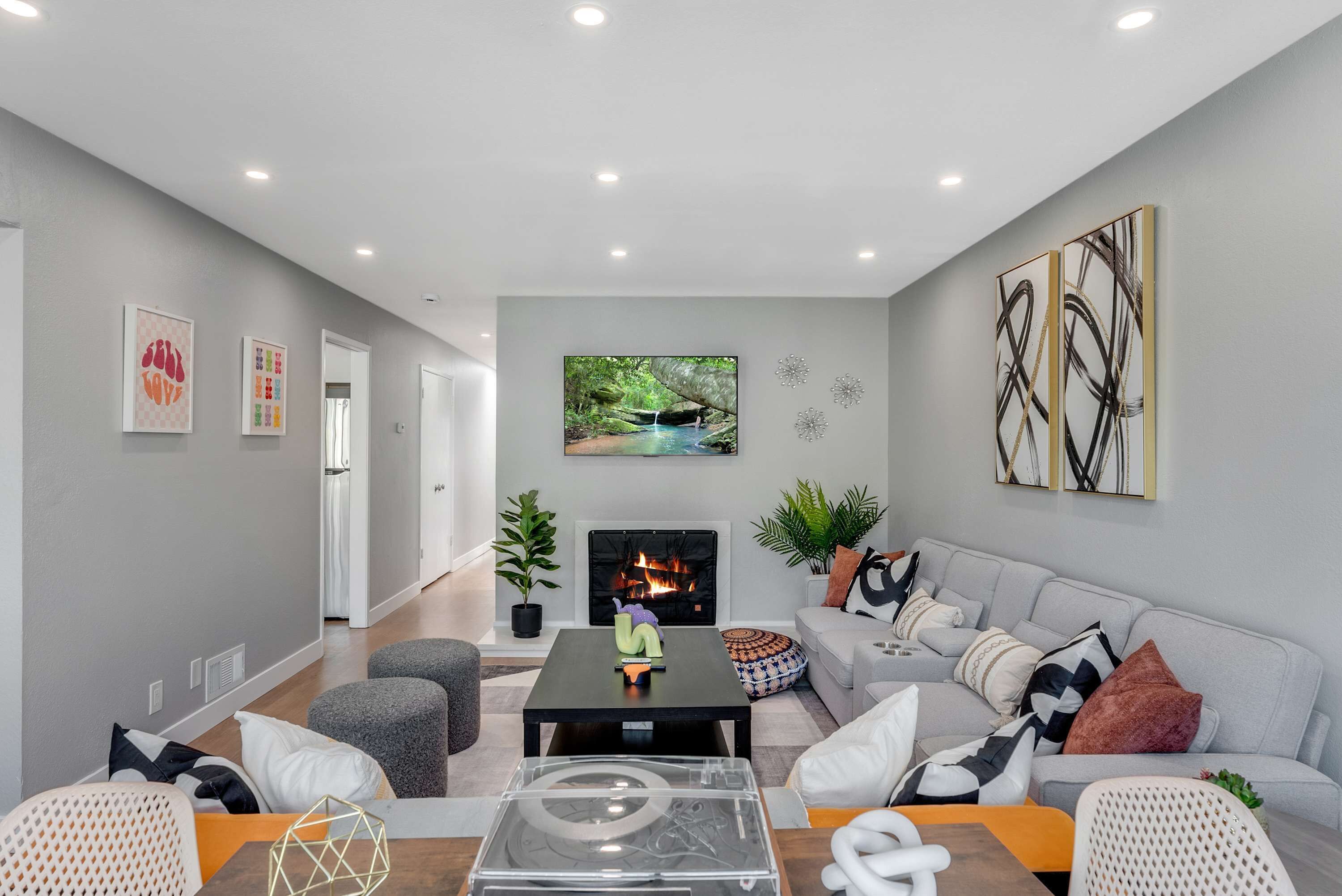 TV, fireplace, foosball, books