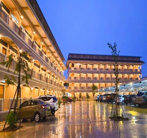 Front of property - Capital O 75521 Sang Siri Apartment (Samut Songkhram)