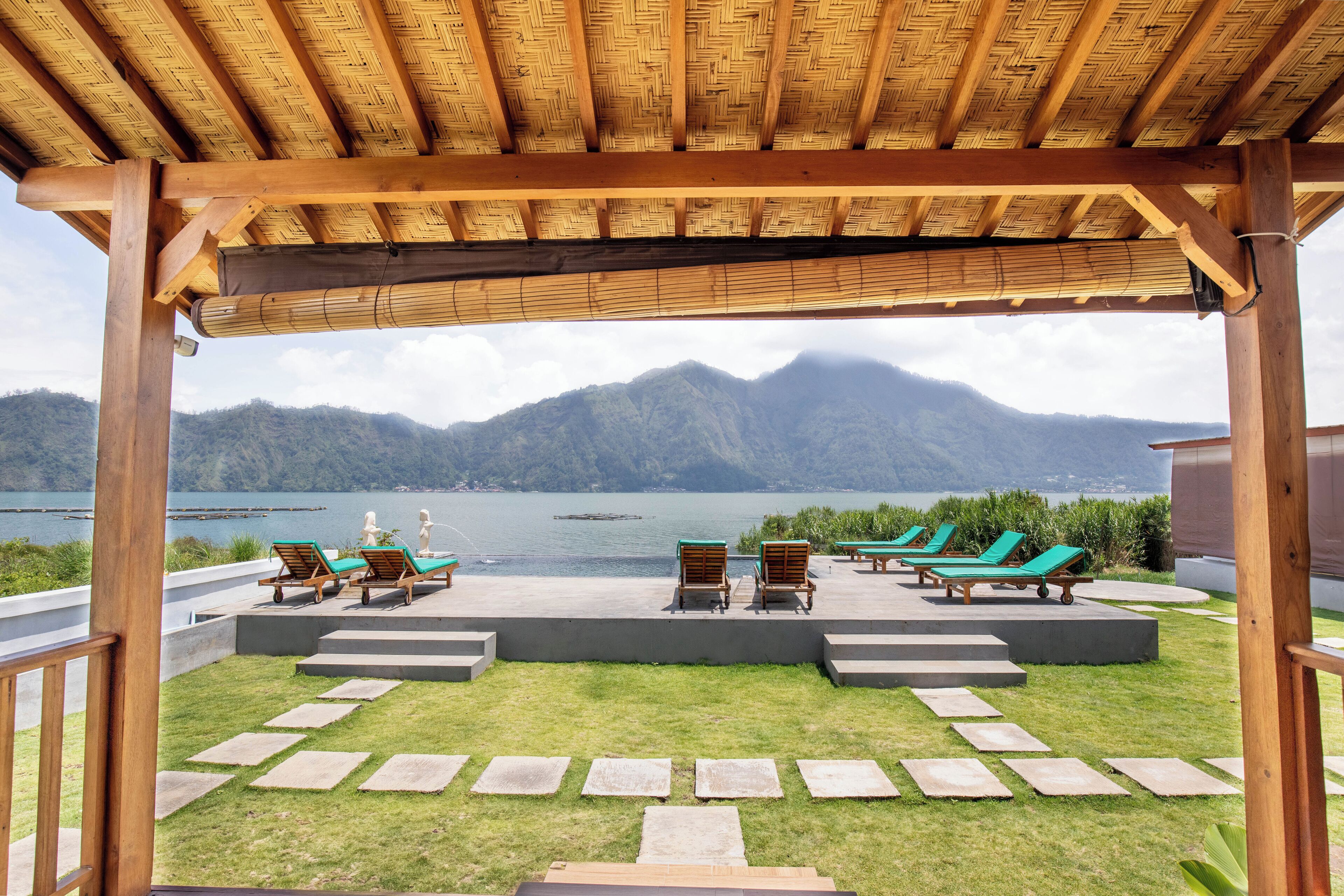 华丽双人房, 湖景 | 露台