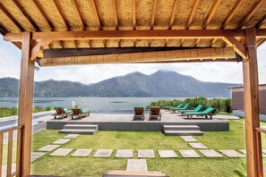 Deluxe Double Room, Lake View | Terrace/patio