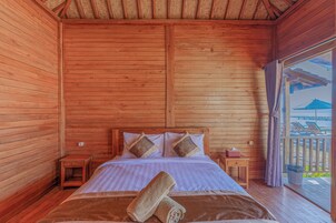 Deluxe Double Room | Free WiFi, bed sheets