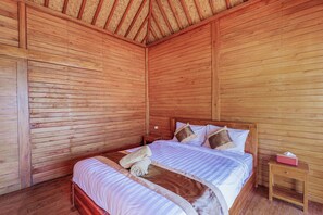 Free WiFi, bed sheets - D Sila’s Tepi Danu Villas Kintamani & Natural hot spring (Kintamani)