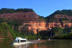 Unclassified image, 4 of 25, button - Mount Danxia Xin Yue Inn (Renhua)