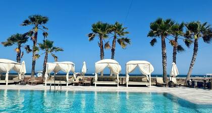 Sun filled newly refurbished family sized apartment with sweeping valley views