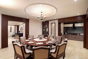 Dining room - 1 Amiras Entire Villa at Fateh Sagar, Udaipur (Udaipur)