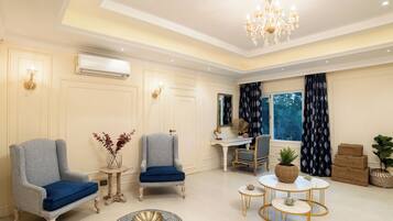 43-inch Smart TV with satellite channels