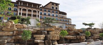 Zhongcheng Holiday Hotel