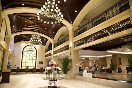 Interior. Zhongcheng Holiday Hotel