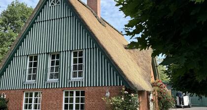 Ferienhaus 'Ferienwohnung Gestüt Kriseby' mit gemeinsamer Terrasse, gemeinsamem Garten und Wi-Fi