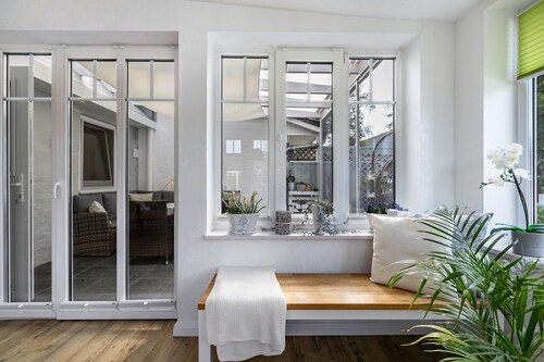 Apartment 'Ferienwohnung Butjes' with Private Terrace, Shared Garden and Wi-Fi