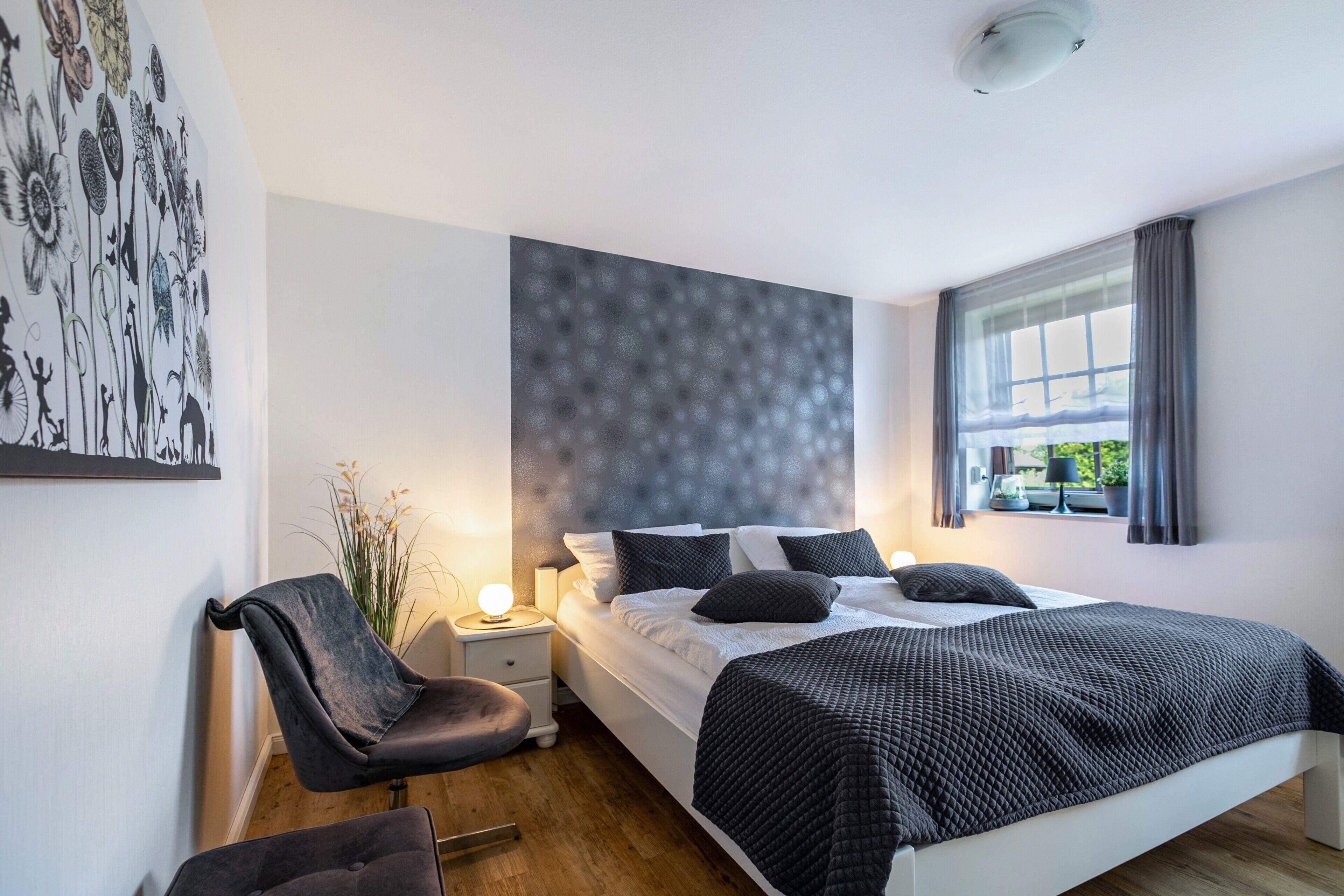 1 habitación, tabla de planchar con plancha, wifi gratis y ropa de cama 